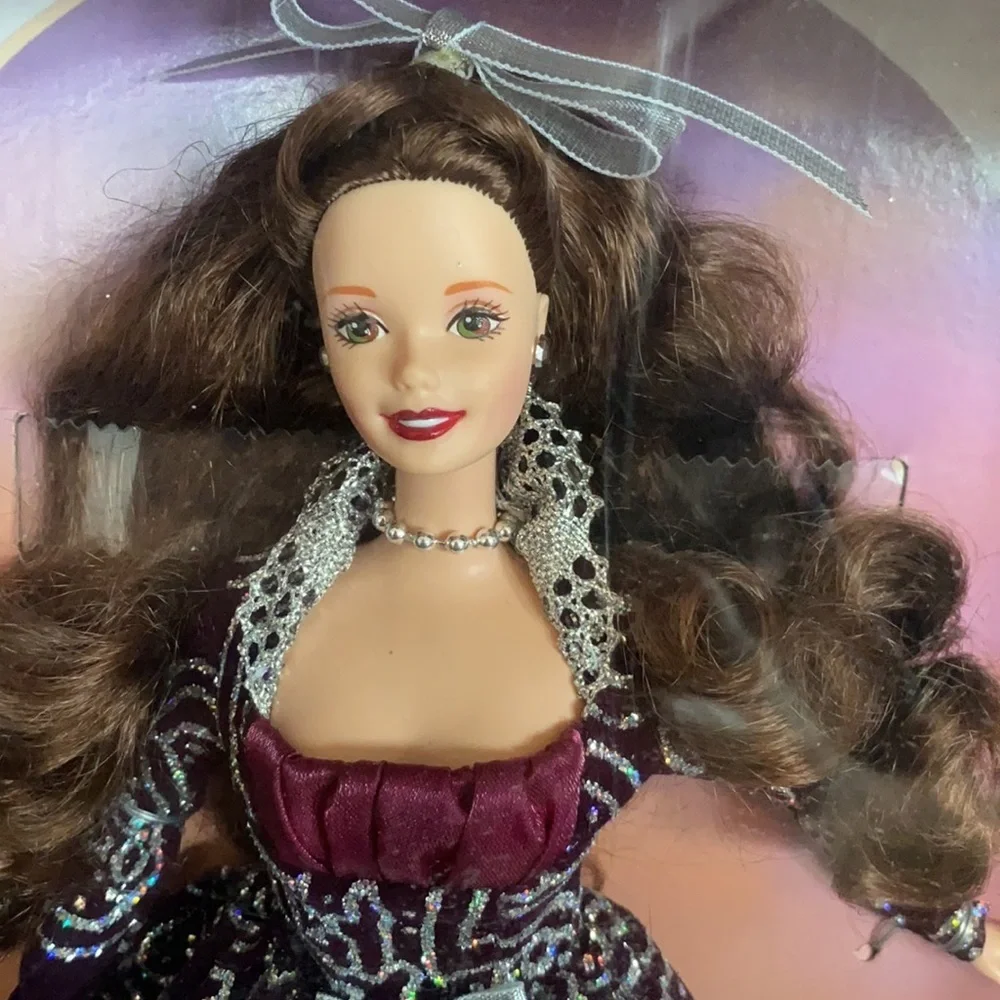 Mattel 17666 Winter Fantasy Barbie Special Edition